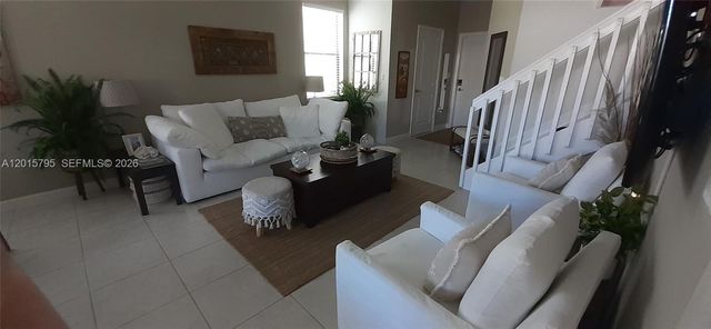 25111 SW 108th Ave, Homestead, FL 33032