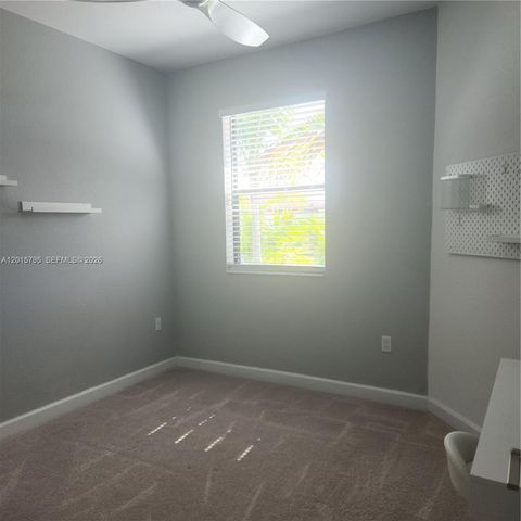 25111 SW 108th Ave, Homestead, FL 33032
