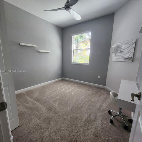 25111 SW 108th Ave, Homestead, FL 33032