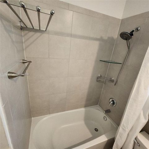 25111 SW 108th Ave, Homestead, FL 33032