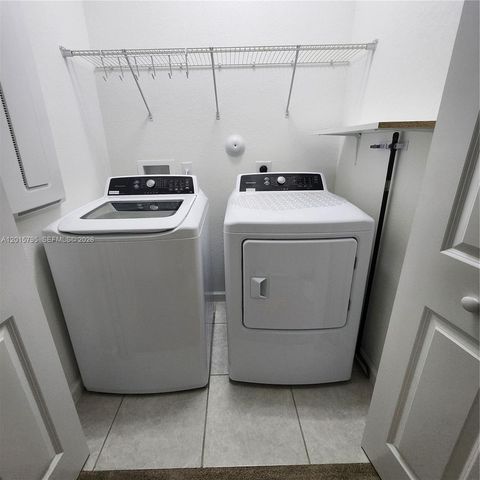 25111 SW 108th Ave, Homestead, FL 33032