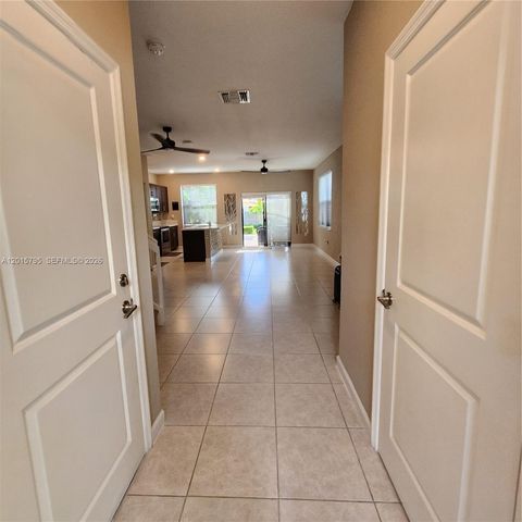 25111 SW 108th Ave, Homestead, FL 33032