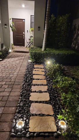 25111 SW 108th Ave, Homestead, FL 33032