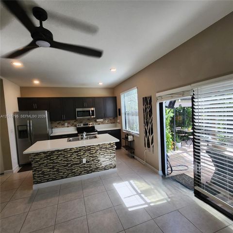 25111 SW 108th Ave, Homestead, FL 33032