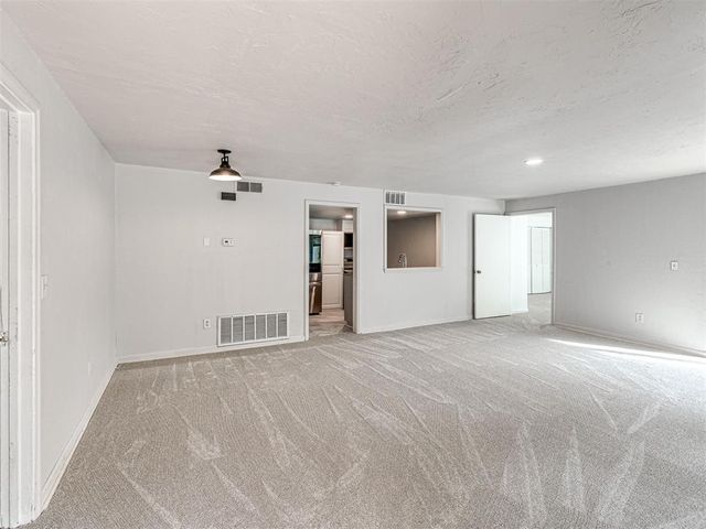 6000 N Pennsylvania Avenue 115, Oklahoma City, OK 73112