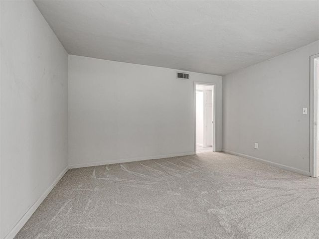 6000 N Pennsylvania Avenue 115, Oklahoma City, OK 73112