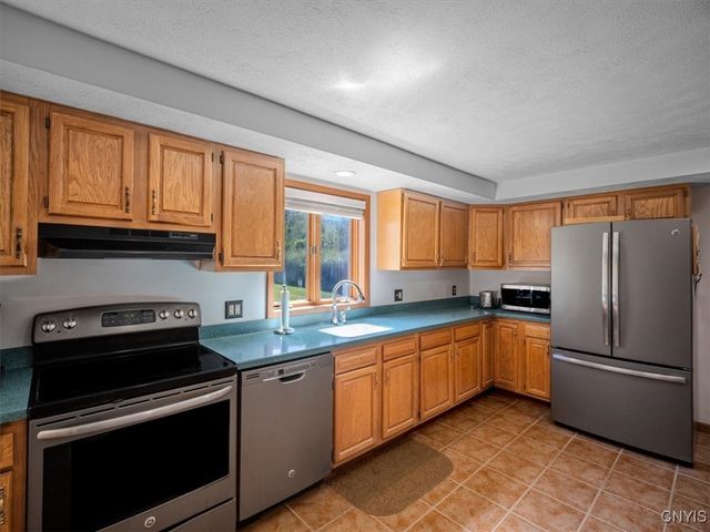 1263 Upp Lenox Avenue, Oneida, NY 13421