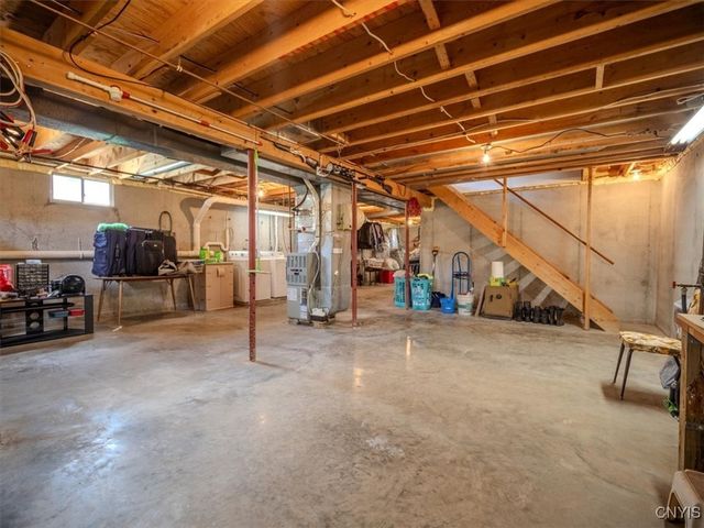 1263 Upp Lenox Avenue, Oneida, NY 13421