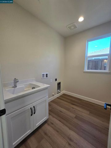 1602 Ashwood Drive, Pittsburg, CA 94565