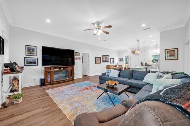 124 Buchanan Street, Dauphin Island, AL 36528