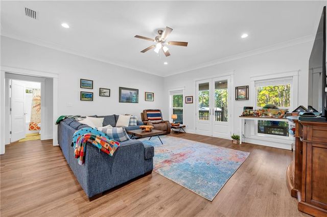 124 Buchanan Street, Dauphin Island, AL 36528