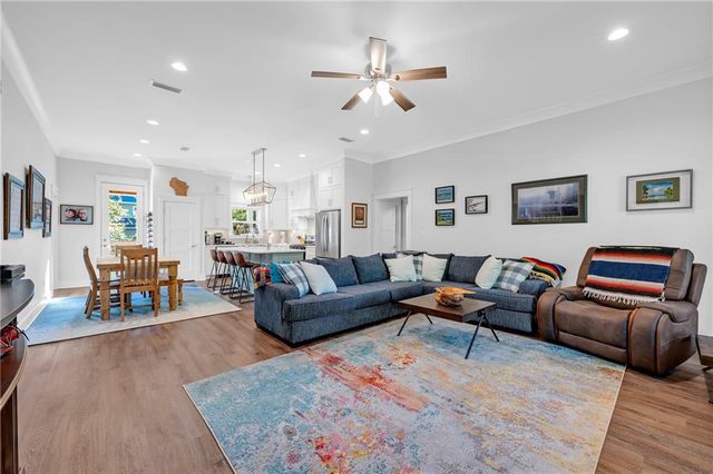 124 Buchanan Street, Dauphin Island, AL 36528