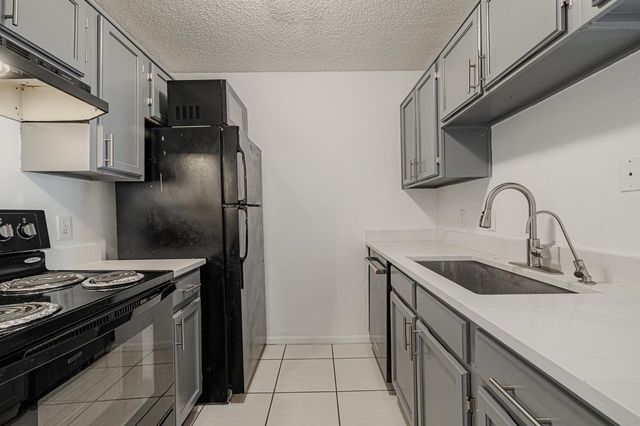 3770 Lovers Wood Lane 610, Houston, TX 77014