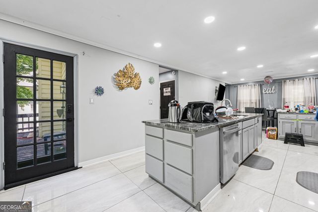 488 Allana Court, Stone Mountain, GA 30087