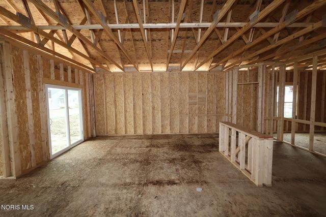 932 Creekside Lane, Bowling Green, OH 43402