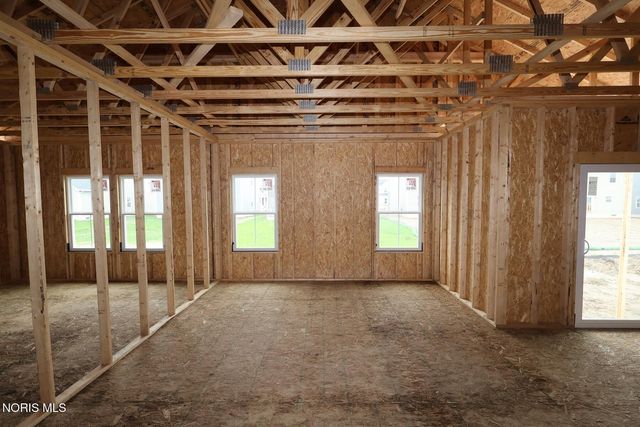 932 Creekside Lane, Bowling Green, OH 43402