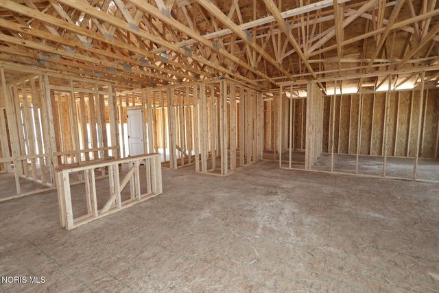 932 Creekside Lane, Bowling Green, OH 43402