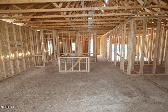 932 Creekside Lane, Bowling Green, OH 43402