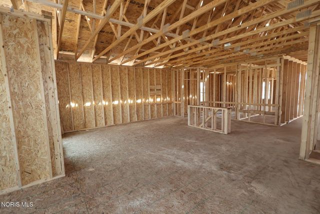 932 Creekside Lane, Bowling Green, OH 43402