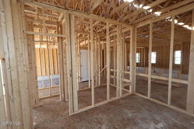 932 Creekside Lane, Bowling Green, OH 43402