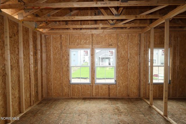 932 Creekside Lane, Bowling Green, OH 43402