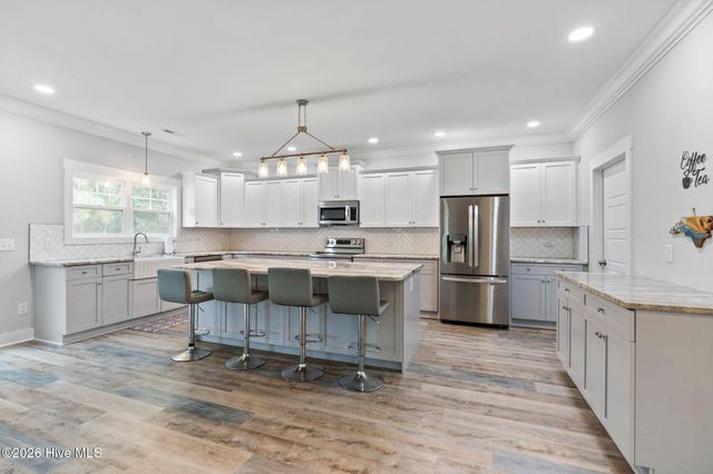 107 Whispering Pine Lane, Holly Ridge, NC 28445