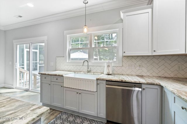 107 Whispering Pine Lane, Holly Ridge, NC 28445