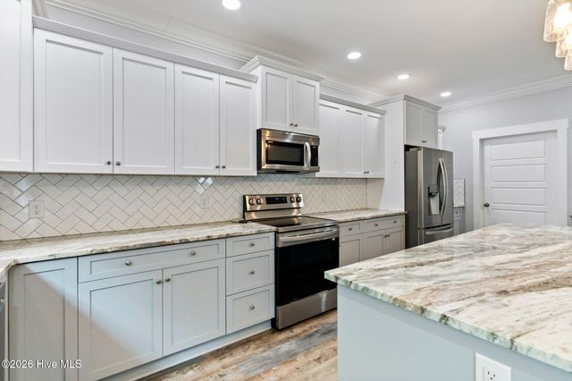 107 Whispering Pine Lane, Holly Ridge, NC 28445