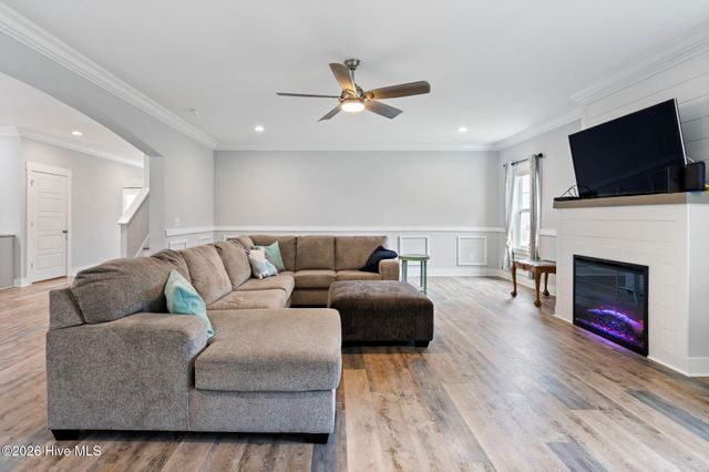 107 Whispering Pine Lane, Holly Ridge, NC 28445