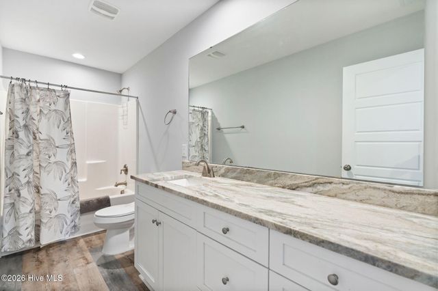 107 Whispering Pine Lane, Holly Ridge, NC 28445