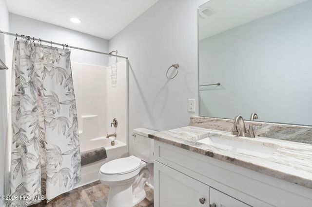 107 Whispering Pine Lane, Holly Ridge, NC 28445