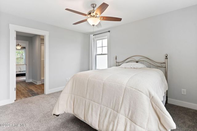 107 Whispering Pine Lane, Holly Ridge, NC 28445