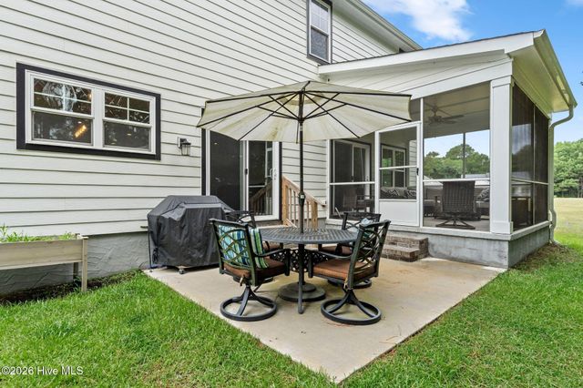 107 Whispering Pine Lane, Holly Ridge, NC 28445