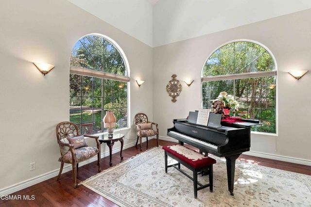 1351 Rainey Road, Simi Valley, CA 93063