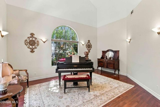 1351 Rainey Road, Simi Valley, CA 93063