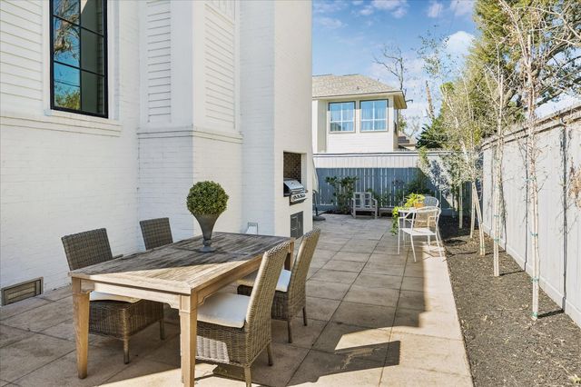 5118 Braesheather Drive, Houston, TX 77096