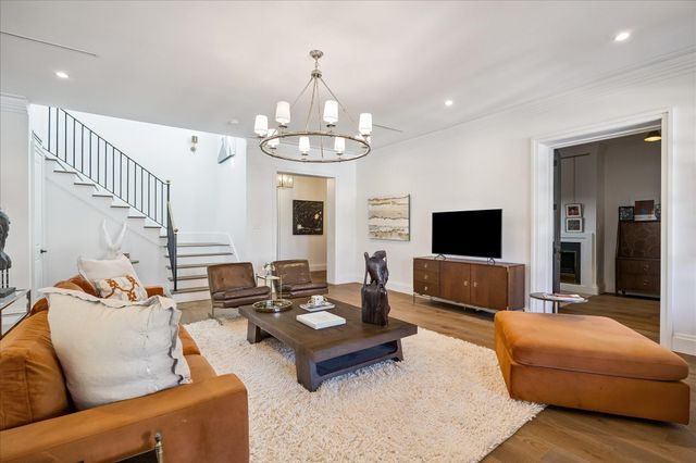 5118 Braesheather Drive, Houston, TX 77096