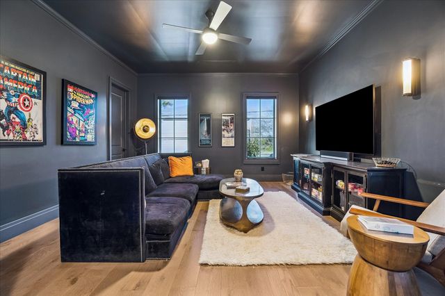 5118 Braesheather Drive, Houston, TX 77096