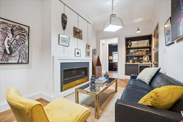 5118 Braesheather Drive, Houston, TX 77096