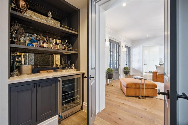 5118 Braesheather Drive, Houston, TX 77096