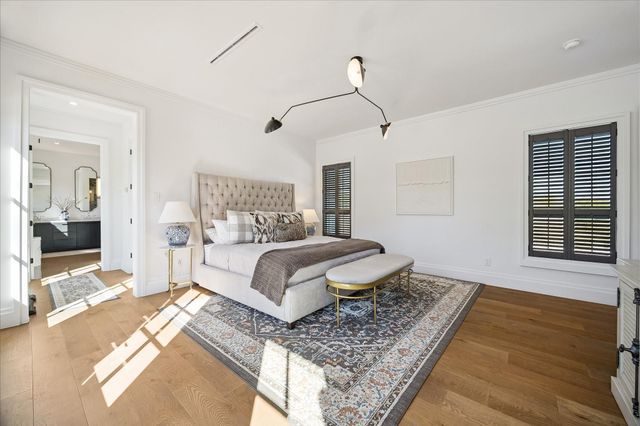 5118 Braesheather Drive, Houston, TX 77096