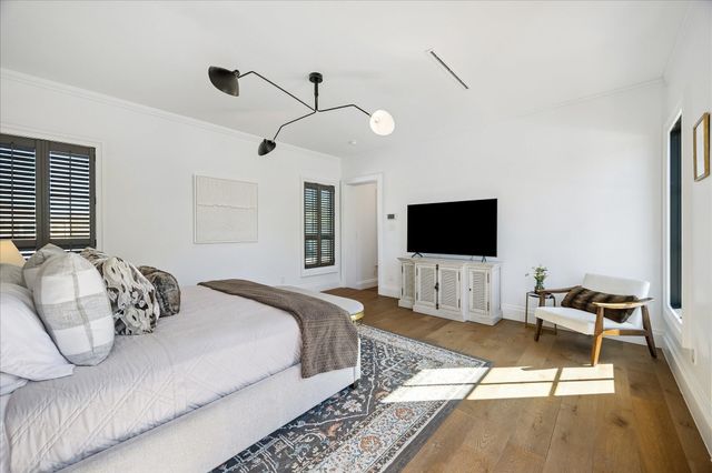 5118 Braesheather Drive, Houston, TX 77096