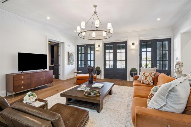 5118 Braesheather Drive, Houston, TX 77096