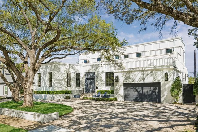 5118 Braesheather Drive, Houston, TX 77096