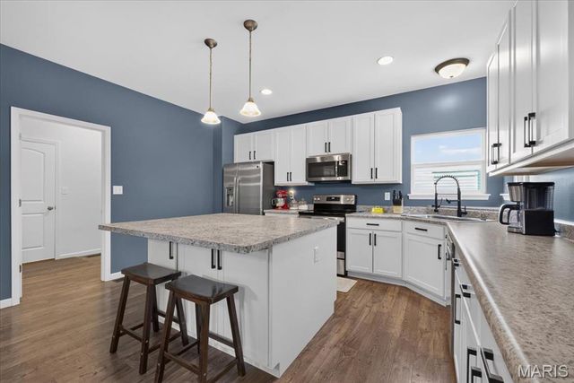 634 Creek Bend Drive, Lake St Louis, MO 63367