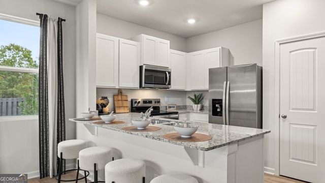 6001 Skylar Drive, South Fulton, GA 30331