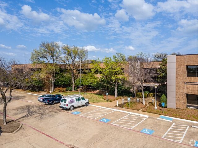1101 E Arapaho Road 206, Richardson, TX 75081