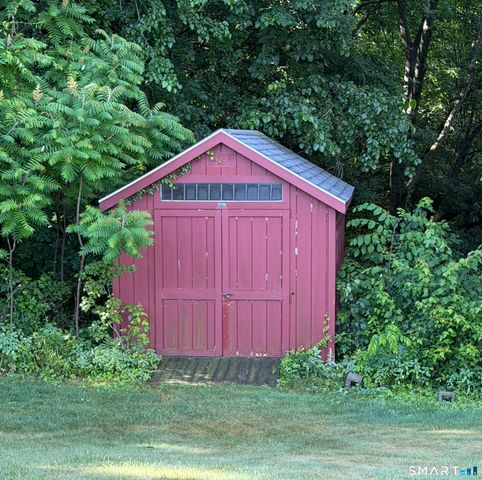 7 Rosa Court, Ellington, CT 06029