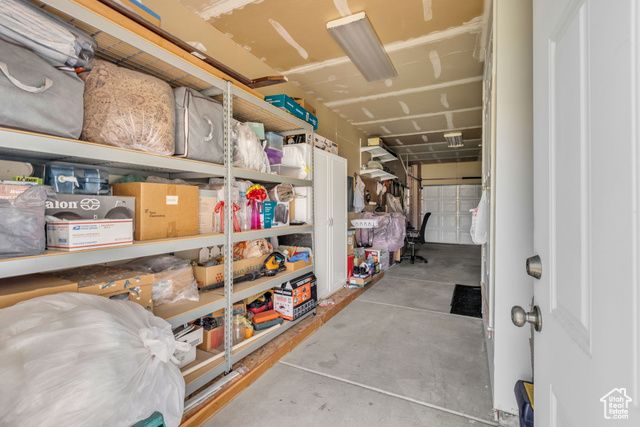 4026 W 5250 S, Roy, UT 84067