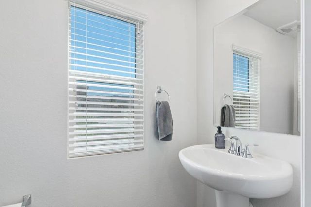 28360 Hollow Grove, Nuevo, CA 92567